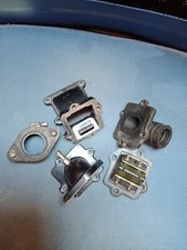 bonjour je vends se lot de 5 piece pour mote 50 cm3 ou scooter voir le photo con