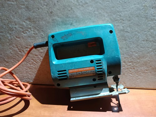 Scie sauteuse électrique