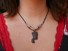 Collier Tête Africaine en os