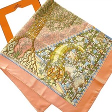 Foulard en soie HERMES Carre