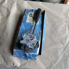 Peugeot 305 Comodo Phare