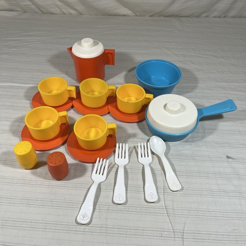 Vtg 1982 fisher price kitchen - 1982,