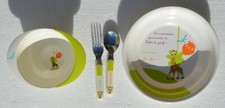 SET REPAS BEBE Sophie la Girafe avec Assiette, Bol 2 couverts / Mélamine Vulli 