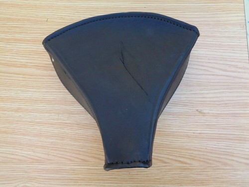 Dessus selle neuf en - neuf,