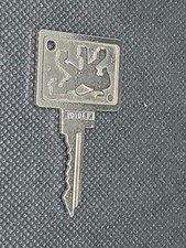 Clé de contact neiman Peugeot 205 309  bouchon d'essence porte ? des années 80