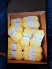 17Pelotes 100% Coton à