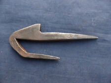 Mentonnet fer à planter Pour clenche Longueur totale 7,5 et 8  cm