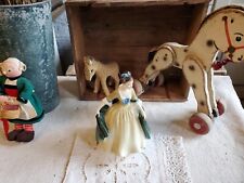 Porcelaine Royal Doulton, sujet élégance