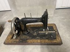 Ancienne Machine à Coudre Manuelle Antiquités - État correct - Vintage