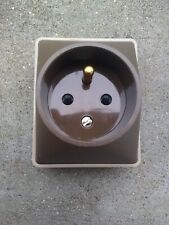 1 prise legrand série galion référence 33327 marron matériel neuf