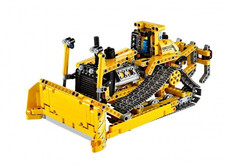 LEGO TECHNIC 42028 -- SET