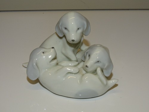 Jolie statuette chiots - -jolie,