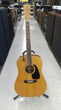 Guitare acoustique MORRIS