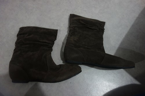 Neuves bottes plates daim - plates,
