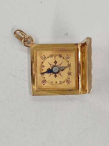 Pendentif boussole k18 - boussole, haut