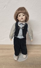 Poupée d'artiste poupée