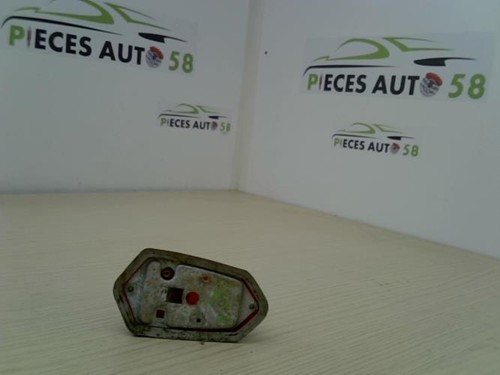 Feu arriere principal gauche