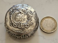 Poudrier, boite à pilules, à tabac 19 ème en argent massif style Louis XV.