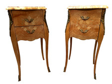 Paire de chevets marqueté de style Louis XV Dessus marbre XX siècle