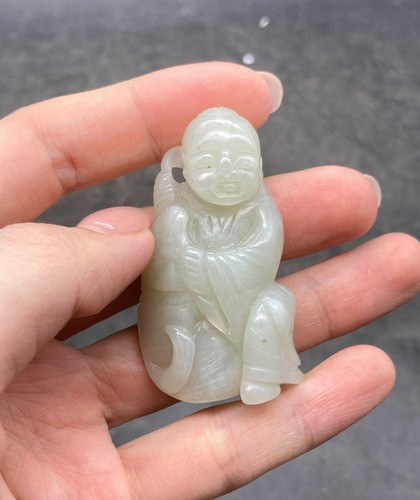 Antique white nephrite - ⭕️antique,