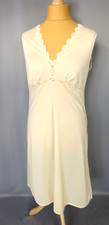 Nuisette longue vintage satiné dentelle années 70/80 Taille L FR42 US8 UK12 EU38