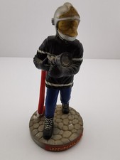 NEM FIGURINE RÉSINE DE 20 cm