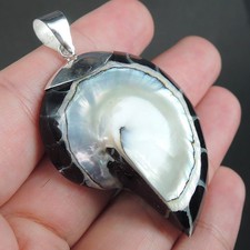 Bijou pendentif coquillage