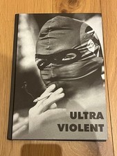 Livre ULTRA VIOLENT Pouria