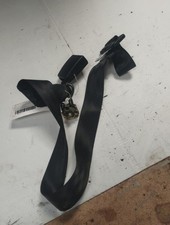 Attache ceinture arriere droit