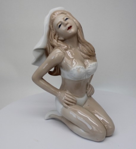 Figurine baigneuse pin - figurine,