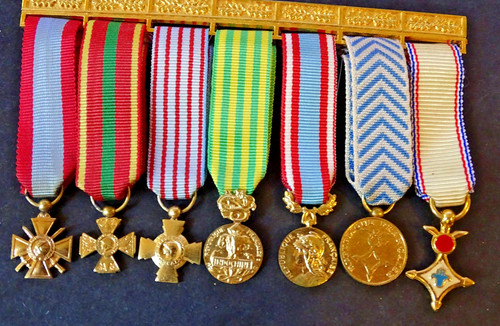 France barrette de - .,