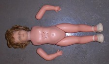 Ancienne poupée Gégé à restaurer