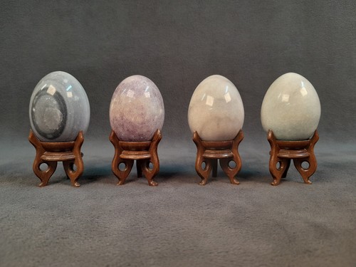 Lot quatre oeufs pierres - lot, en