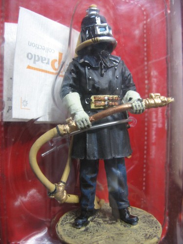 Figurine del prado - del, pompier