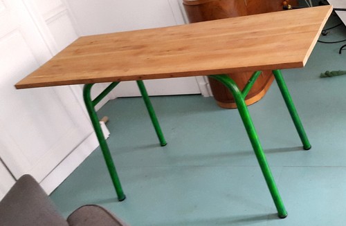 Table école étroite - table, étroite.