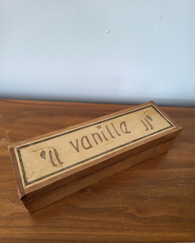 Ancienne boite vanille bois - vanille,