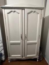 armoire penderie et étages, style baroque ,Gauthier blanc très bon état , 
