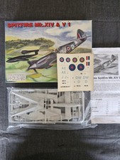 Plastyk Spitfire Mk.XIV & V1
