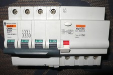 DISJONCTEUR DIFFERENTIEL