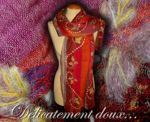Joli châle 100 laine - joli, motif