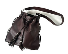 Sac seau en cuir brown pompon