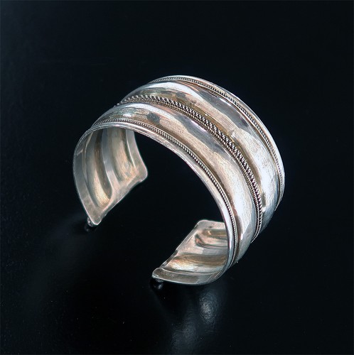 Bracelet ethnique manchette