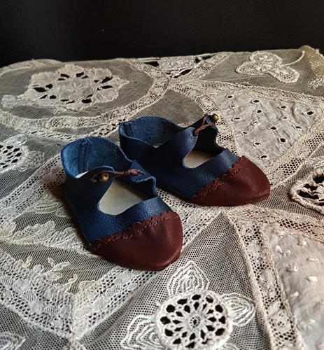 Chaussures cuir poupée - cuir,