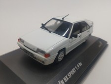 Voiture miniature 1/43
