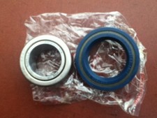 PALIER ETUI A ROULEAUX + JOINT