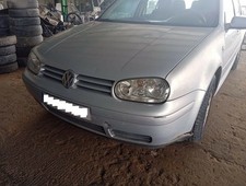 enjoliveur pare-choc avant