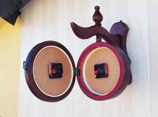 Grande horloge murale de gare