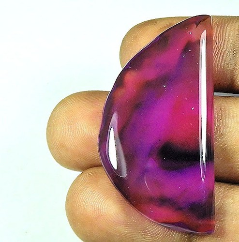 51cts agate onyx teintée - 51cts., d'onyx
