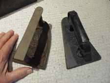 Ancien Fer a repasser en Fonte