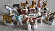 FEVES LOT OU DETAIL 17 CHIENS